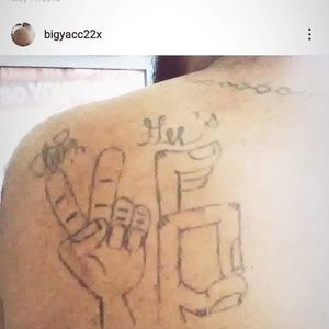 Meet your Posher, Esteine